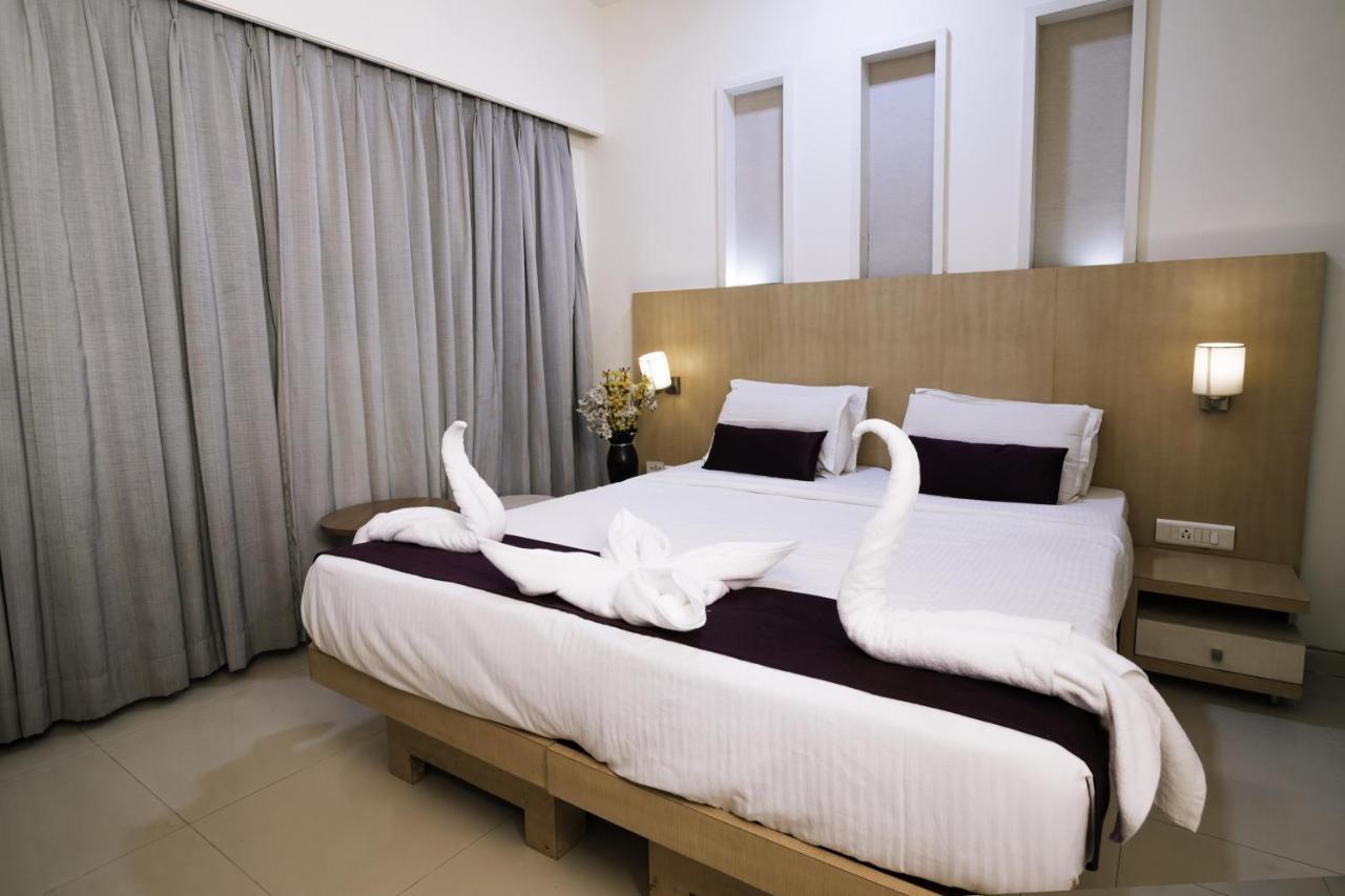 Hotel Monarch Guestline In Midc Rabale, Navi Mumbai Esterno foto