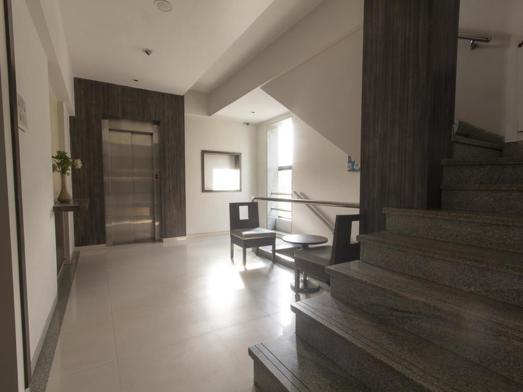 Hotel Monarch Guestline In Midc Rabale, Navi Mumbai Esterno foto